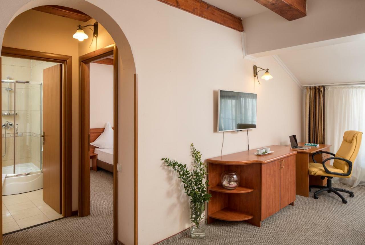 Hotel Rozmarin Predeal Exterior photo